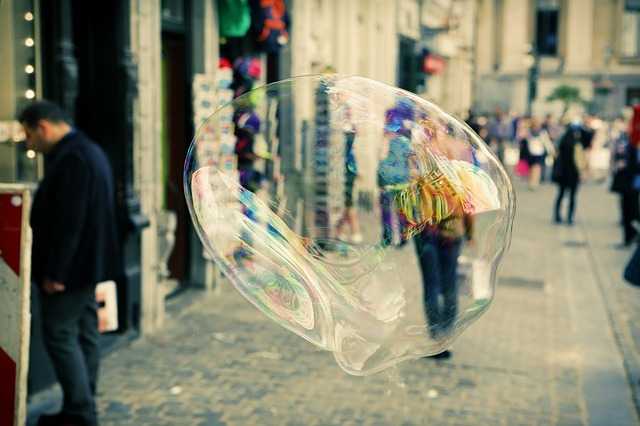 Life without Language: Experiencing Germany Through English