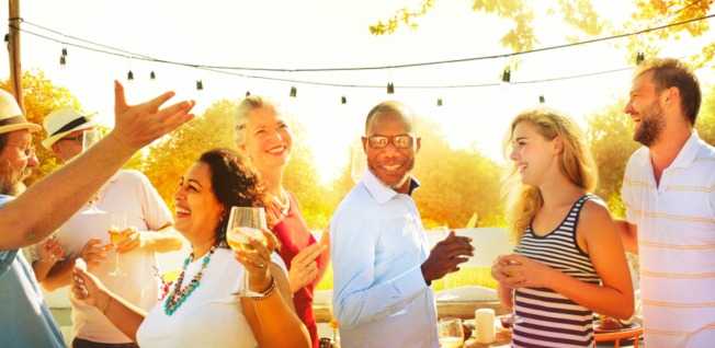 Mastering the Art of Socializing at Large Expat Events
