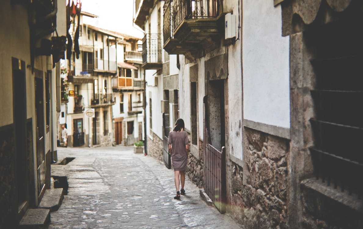 Top 10 Tips for Getting Past Culture Shock